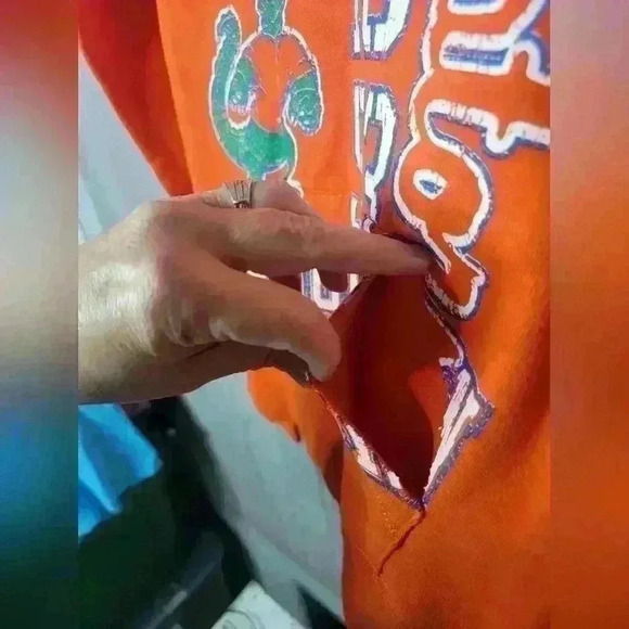 NWT Soffe Florida Gator pocket hoodie. - Picture 6 of 9